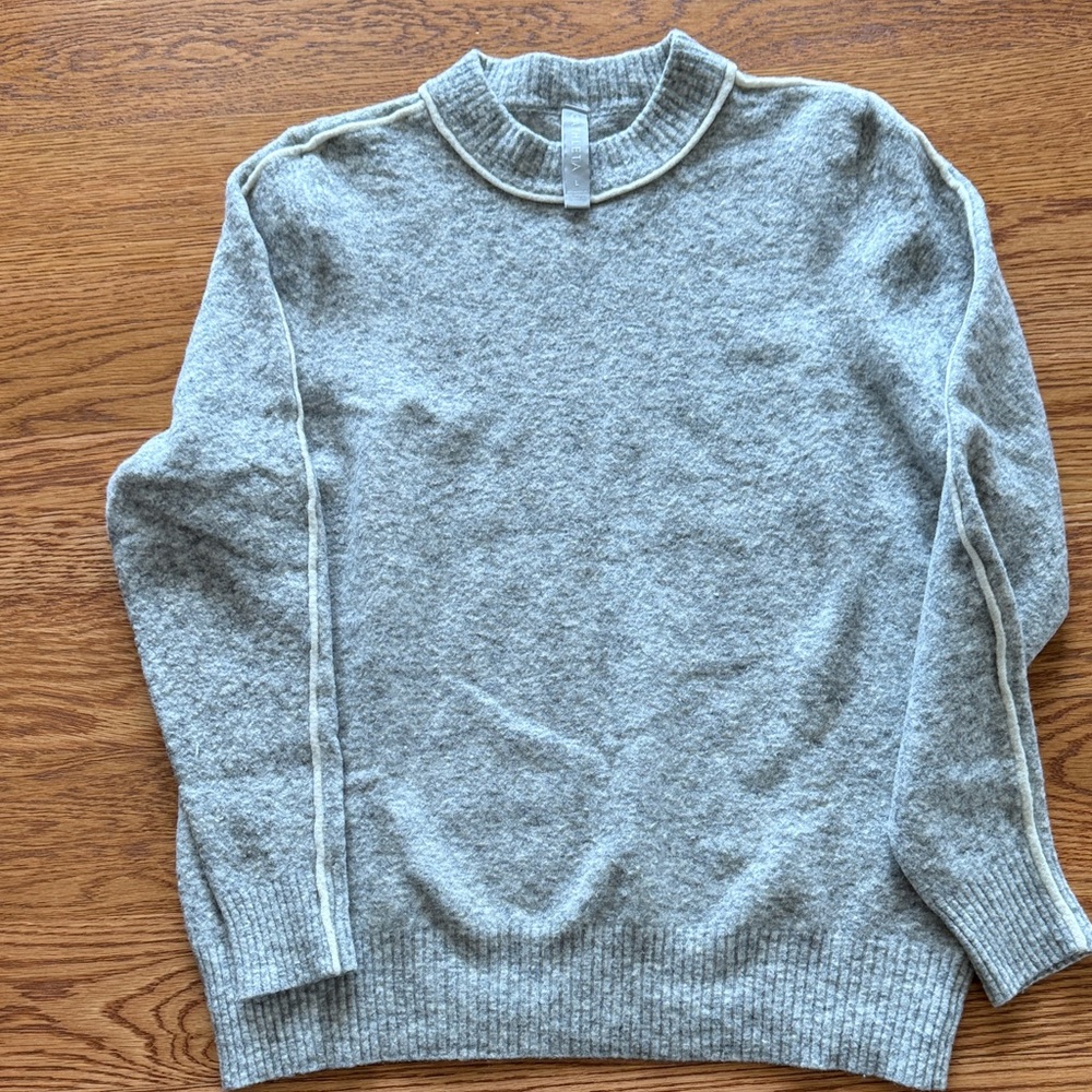 Athleta Womens Light Gray Crewneck Sweater